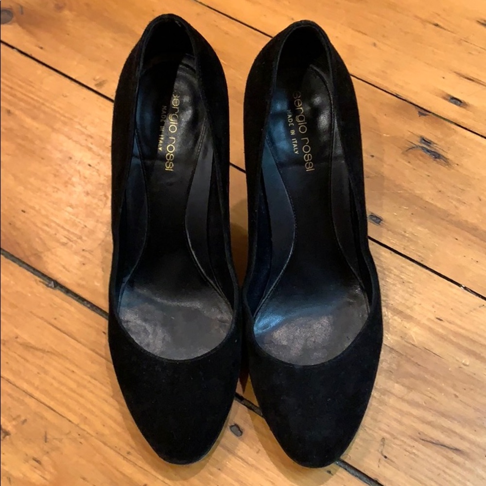 Sergio Rossi Round Toe Suede Pumps